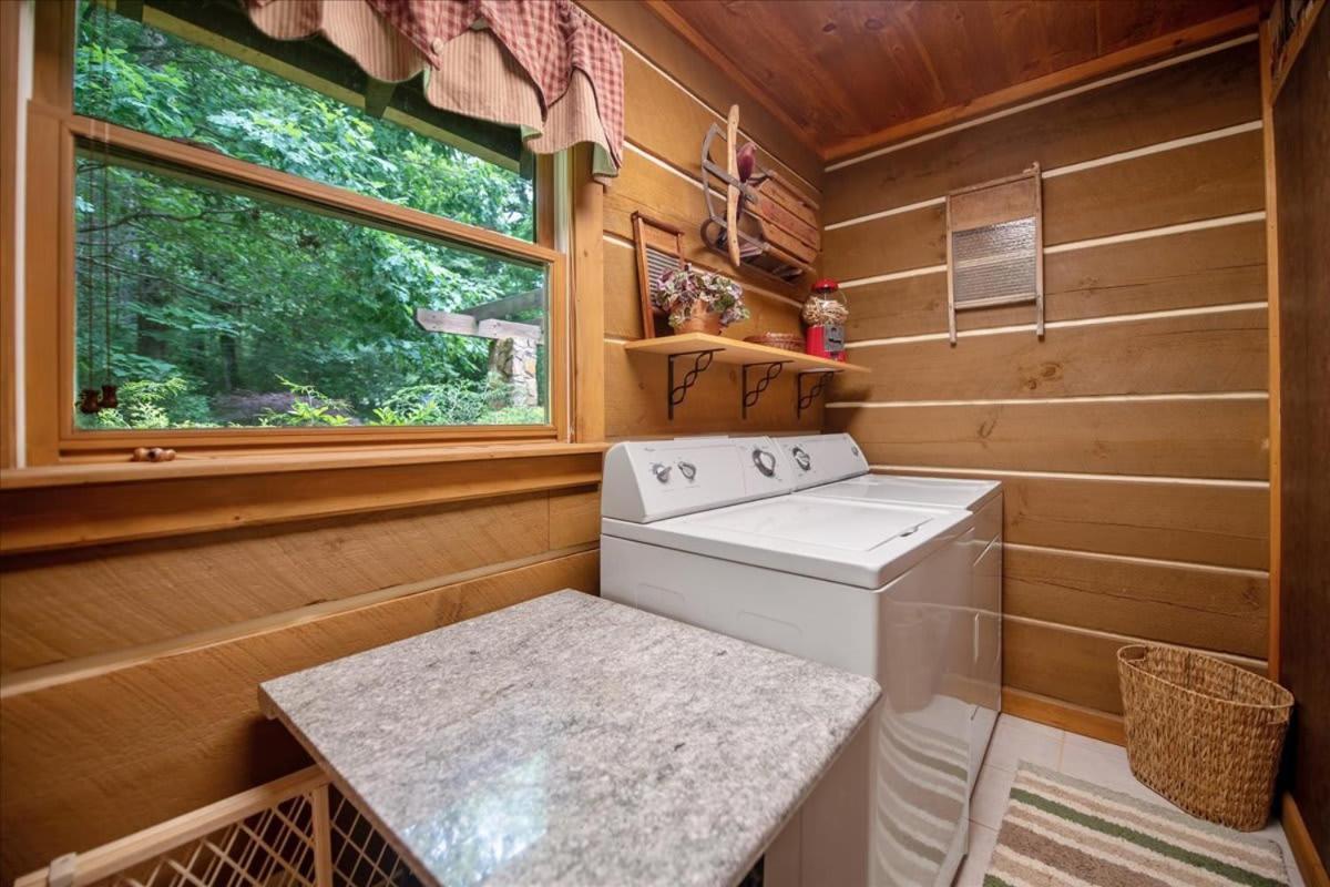 Waterfront Mountain Cabin With Hot Tub Villa Blue Ridge Exterior photo